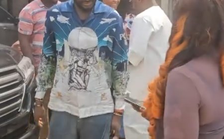 2Baba spotted shopping with Natasha Osawuru amid family’s concerns cver his whereabouts