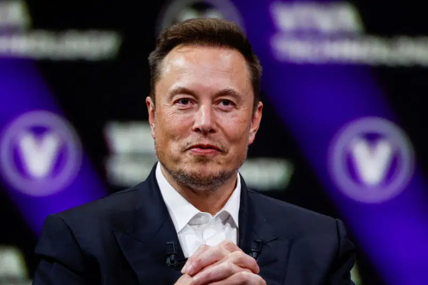 Musk claims that Grok 3, the "smartest AI on Earth," will be introduced on Monday.