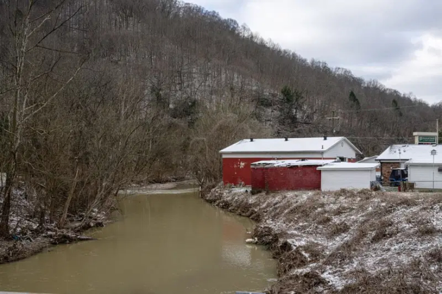 Death toll from US winter storms rises to 14