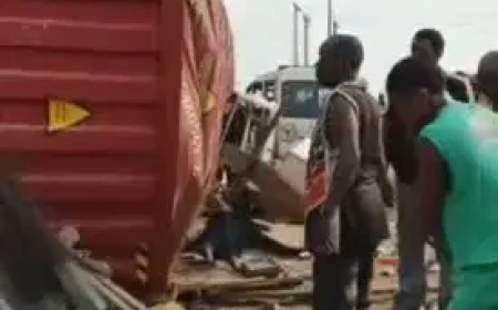 Many feared dead as truck crashes into shuttle bus in Anambra