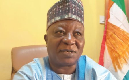 Pressure to impeach Plateau speaker mounts