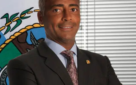 Brazil legend Romario demands ‘cards for cash’ probe against Paqueta’s uncle