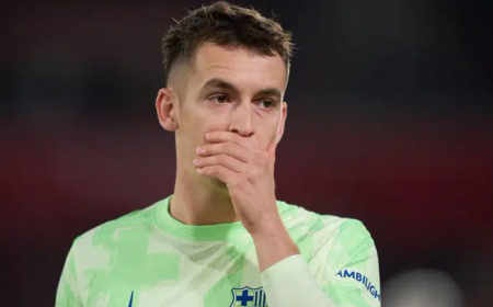 Barcelona midfielder Casado out for two months with knee injury