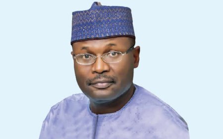 It’s fake news,’ Presidency denies sacking INEC boss, Yakubu