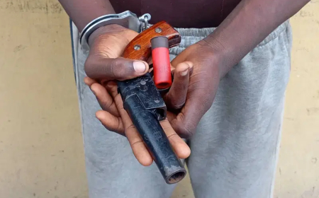 Police arrest 16-year-old boy with gun in Lagos