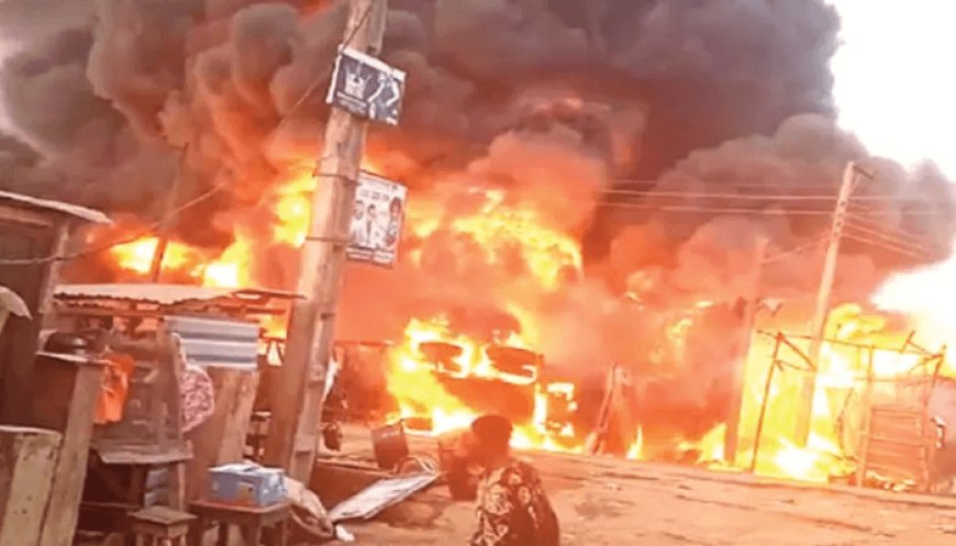 Fire ravages popular terminus market in Jos in midnight blaze