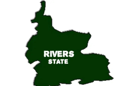 6 feared dead as car skids off road, rams into passersby in P-Harcourt