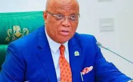 Governor Eno endorsed for second term as he doubles ward PAs’ salary to N500,000