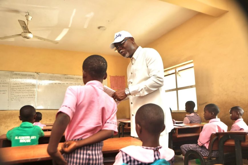 Aiyedatiwa returns to classroom, teaches pupils in Ondo school