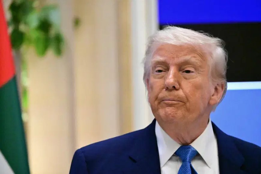 Trump expands Apple tariff threat to all smartphones