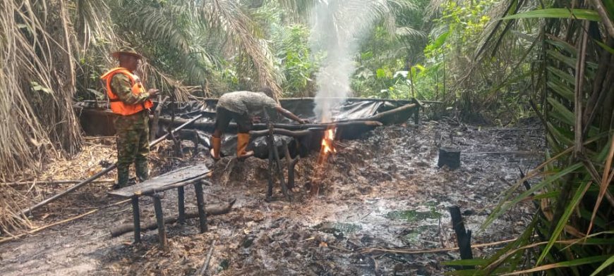 Military destroys 19 illegal refineries in Niger Delta
