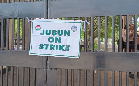 Striking judiciary workers lock out judges, others in Abuja