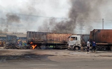 Six vehicles burnt, traffic paralysed in Lagos-Ibadan tanker explosion