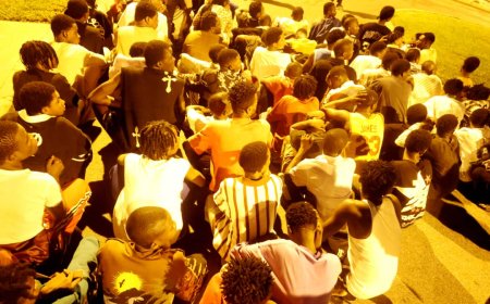 EFCC arrests 74 suspected internet fraudsters in Abuja hotel raid