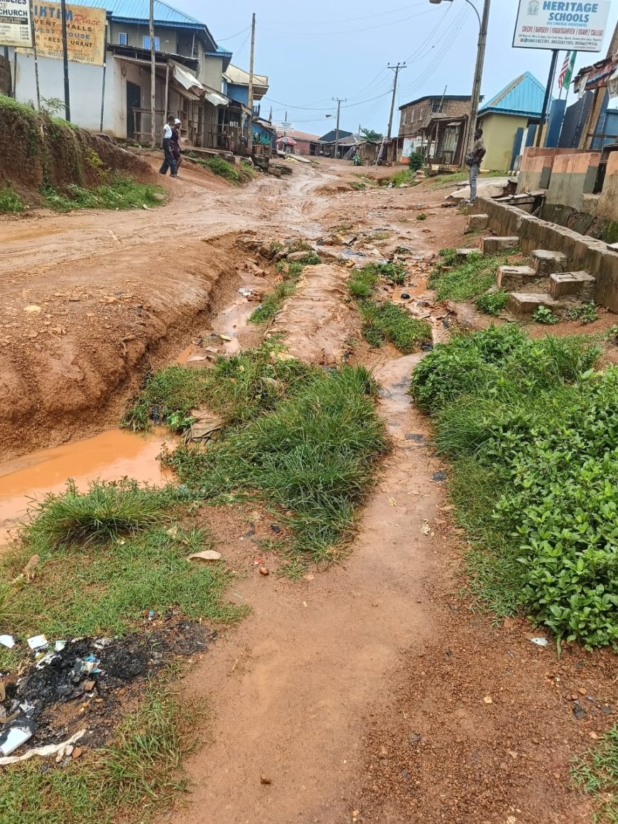 Save us from agonies of bad road, Oyo residents beg Makinde