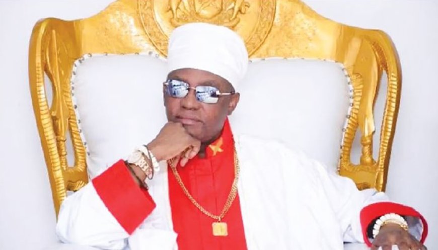 Benin monarch receives 119 stolen artefacts from Netherlands