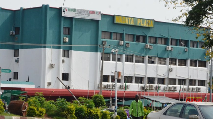 NEC meeting: Police manhandle, arrest worker at PDP secretariat