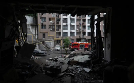Russia strikes Ukraine after Kyiv offers fresh talks
