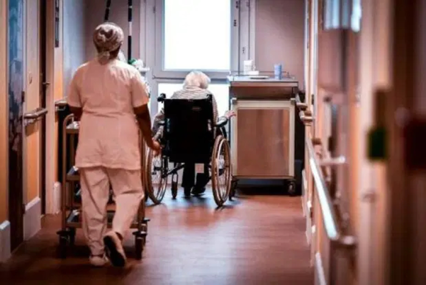 Nine killed in US nursing home fire