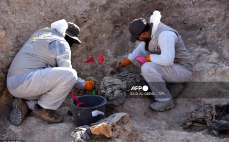 Iraq uncovers mass grave of IS victims