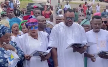 Nollywood actor Odunlade Adekola buries father in Ekiti