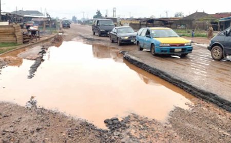Locals beg FG as Osun, Ondo federal roads crumble