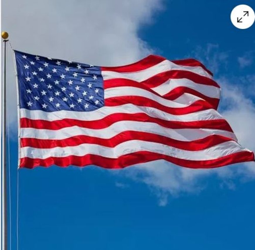 Gunman kills US police officer
