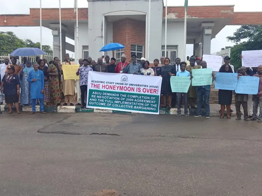 UniAbuja lecturers join nationwide protest over unpaid salaries, arrears