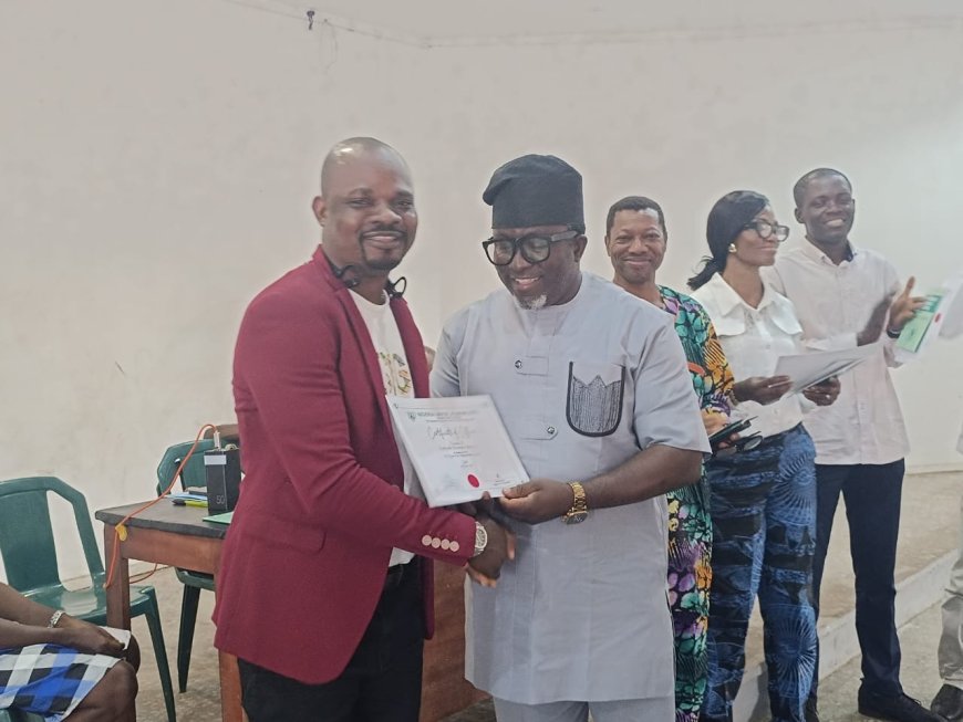 NUJ Ogun Council Swears In New Chapel Executives, Oduneye Emerges Chairman
