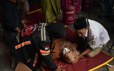 Dozens missing, three dead in Indonesia school collapse