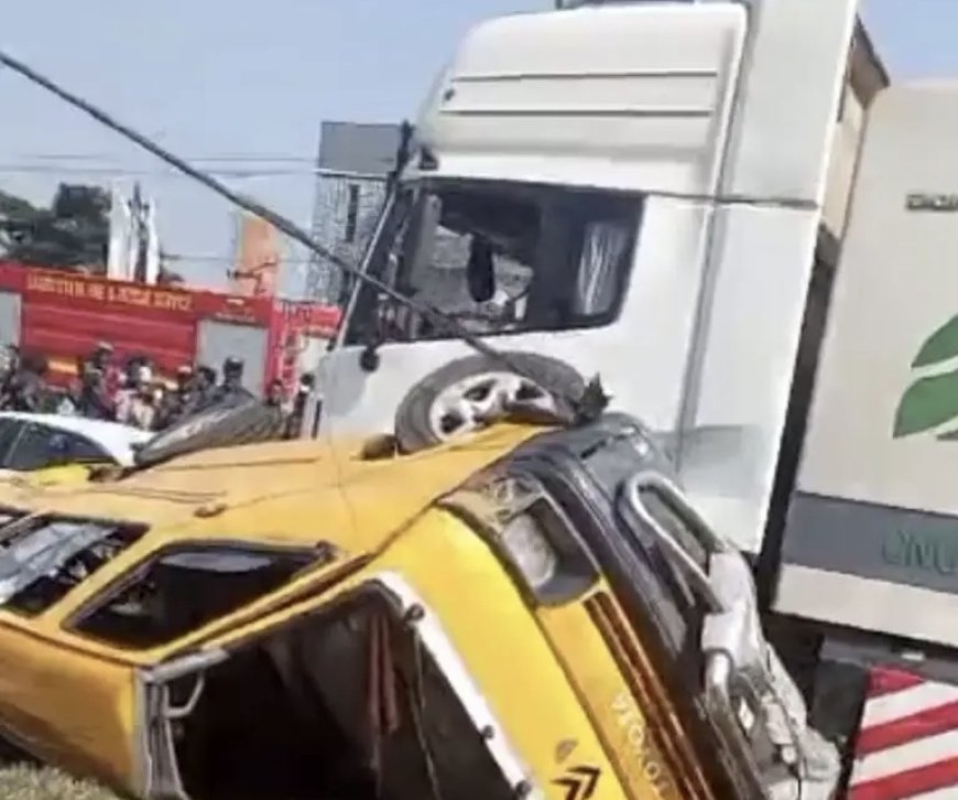 Fatal Accident Spurs Traffic Jam On Lagos Road
