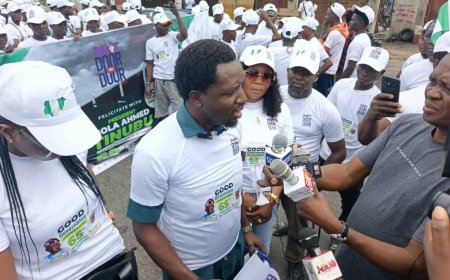Group Holds Peace Walk in Lagos to Mark Nigeria @65