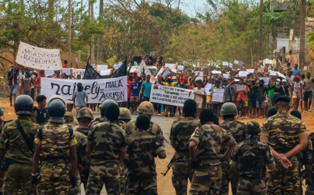 Madagascar soldiers refuse order to shoot, join protesters
