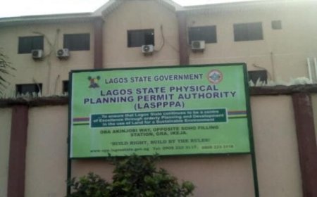 Govt urges residents to obtain building permits