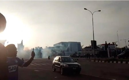 Police disperse #ReleaseNnamdiKanuNow protesters after regrouping in Abuja