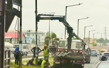 Lagos expands solar streetlight project with ‘Light Up Lagos’ initiative