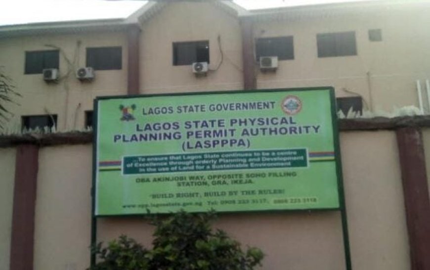 Govt urges residents to obtain building permits