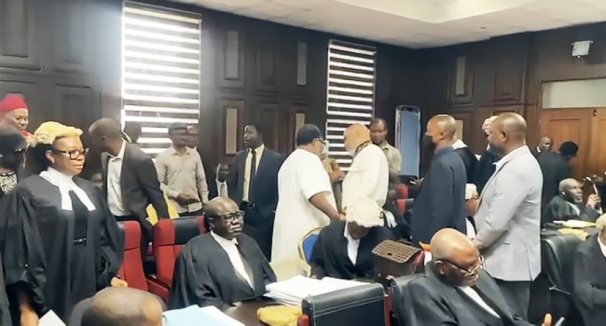 Nnamdi Kanu’s lawyers withdraw from case