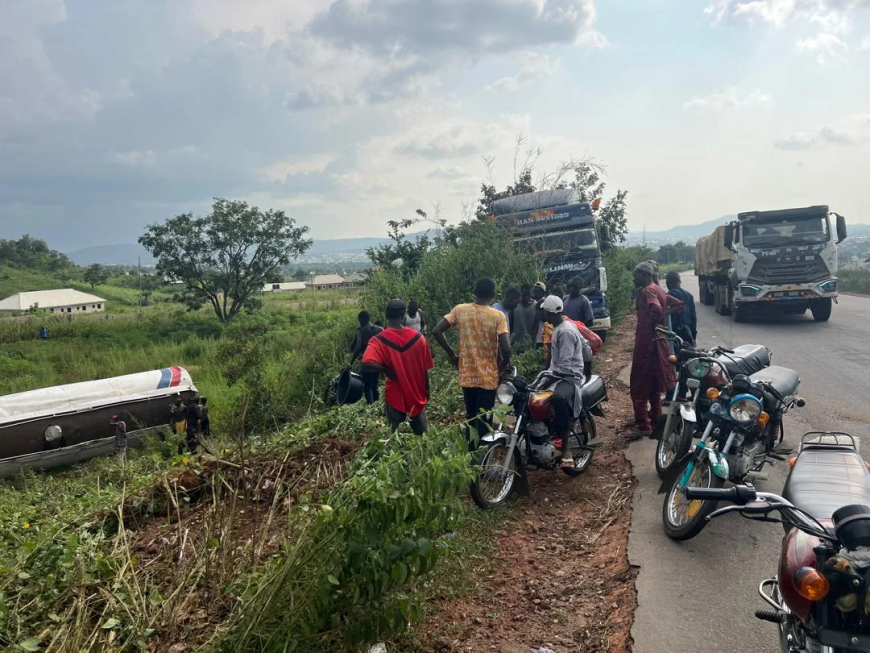 FRSC, others avert fuel tanker fire in Kogi