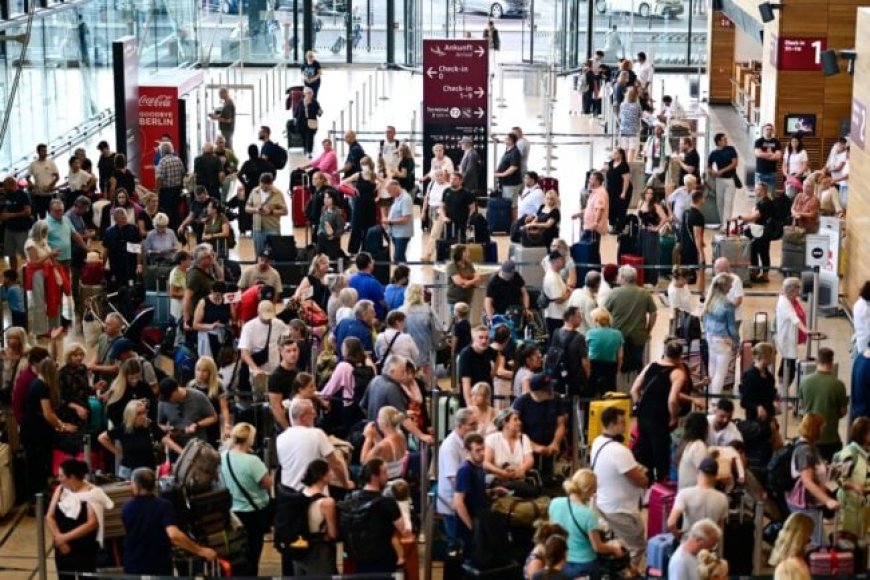 8,000 flights delayed across US amid air traffic controller shortage