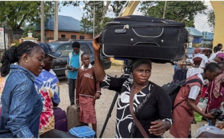 Parents rush to pick up children from shut FGGC, Abuja