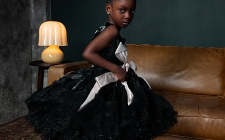 Adekunle Gold’s daughter melt hearts introducing him live on stage in London