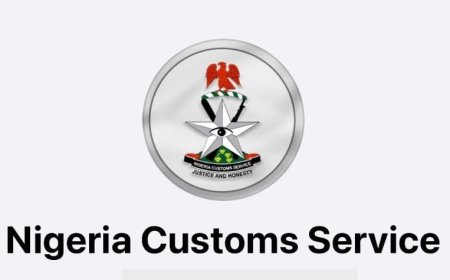 Customs promote 13 senior officers, reward 10 for exceptional service
