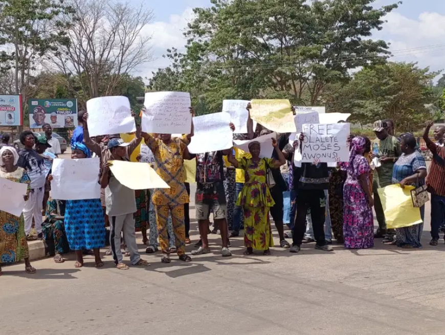 Ondo farmers protest illegal detention of two monarchs, forceful takeover of lands