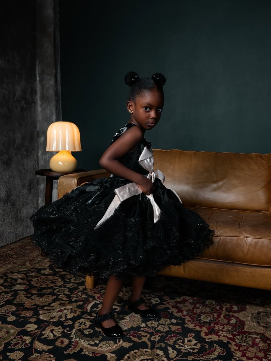 Adekunle Gold’s daughter melt hearts introducing him live on stage in London