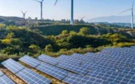 Lagos begins installation of 22,000 solar streetlights