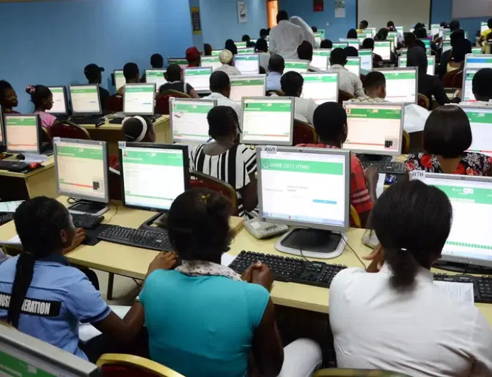 FG bans admission, transfer of students into SS3 over malpractice