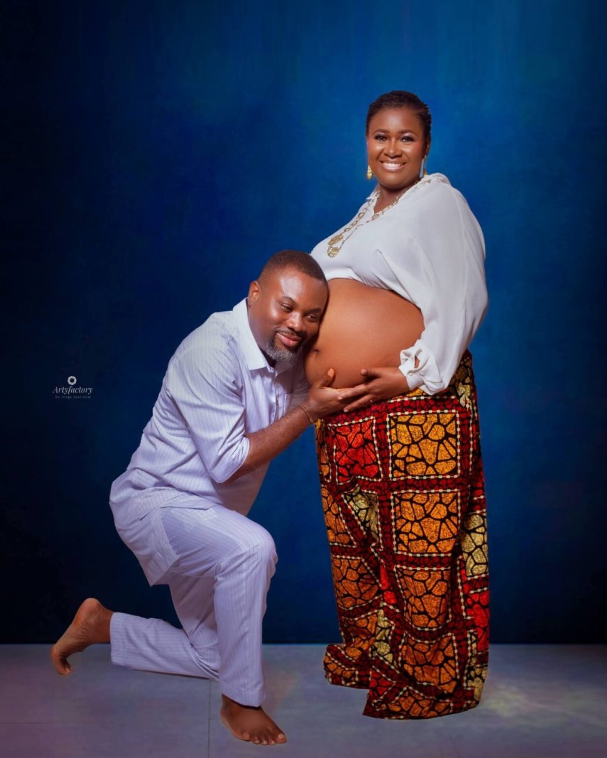 Nigerian father welcomes twins after 16 years of marriage