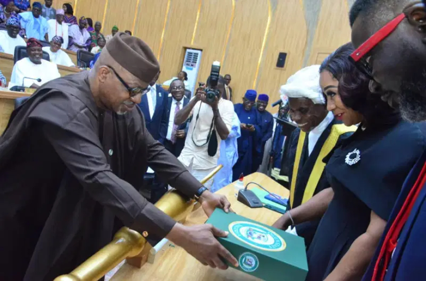 Abiodun presents N1.669trn 2026 Appropriation Bill to Ogun Assembly