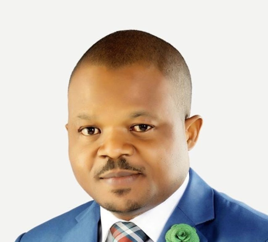 Akintunde Extends Christmas Greetings, Urges Nigerians To Remain Hopeful